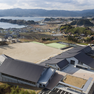 中学校[陸前高田市立高田東中学校]株式会社SALHAUS 17G121079